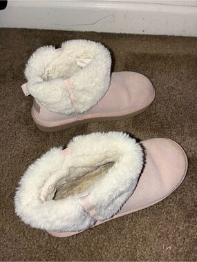 Koolaburra Soft Pink Faux-Fur Ankle Boot